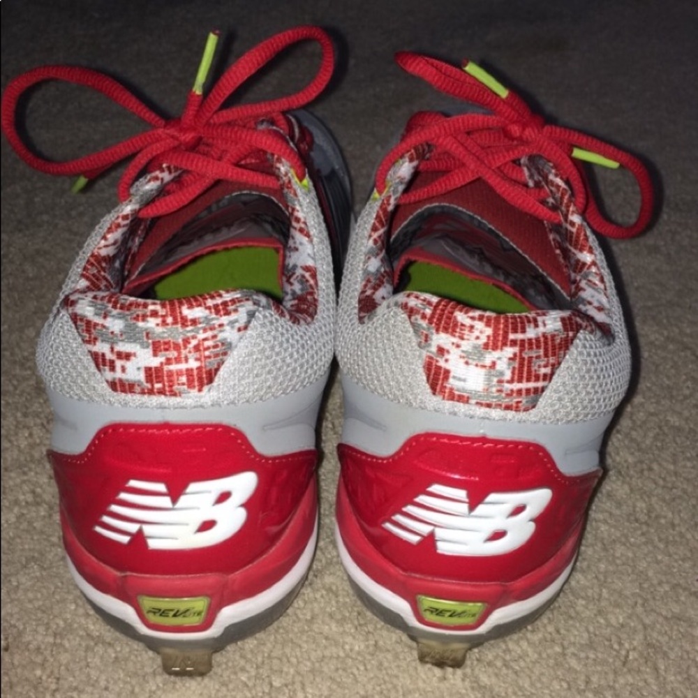 New Balance Baseball/Softball shoes - Picture 3 of 5